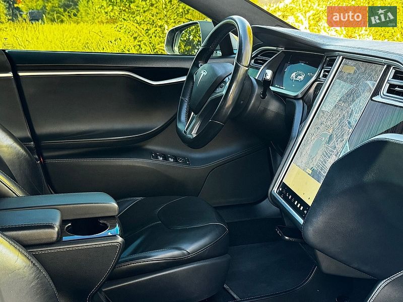 Лифтбек Tesla Model S 2013 в Дрогобыче