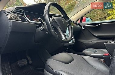 Лифтбек Tesla Model S 2014 в Буче