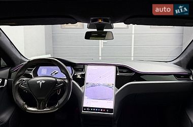 Лифтбек Tesla Model S 2019 в Киеве