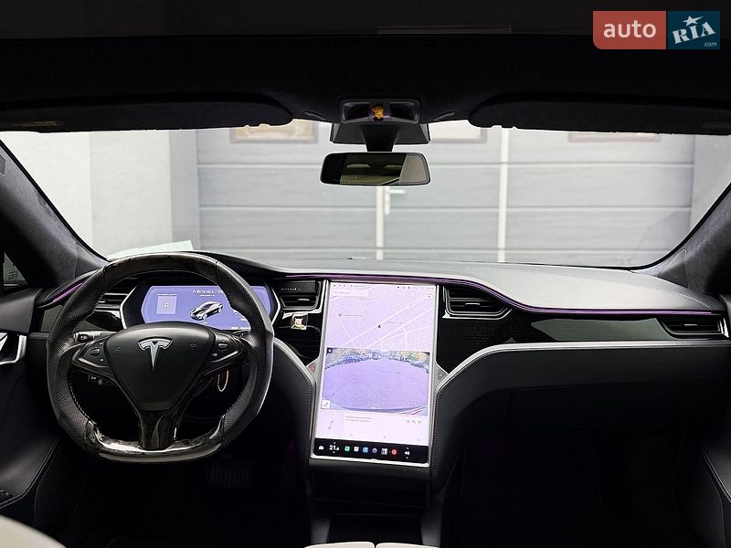 Лифтбек Tesla Model S 2019 в Киеве