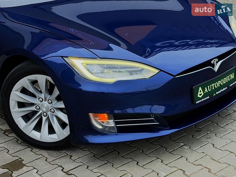 Ліфтбек Tesla Model S 2018 в Києві