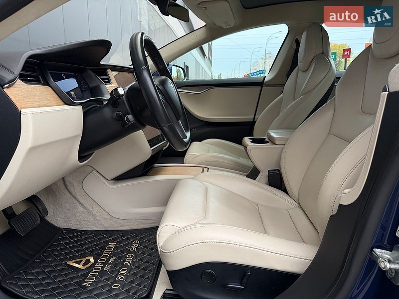 Ліфтбек Tesla Model S 2018 в Києві
