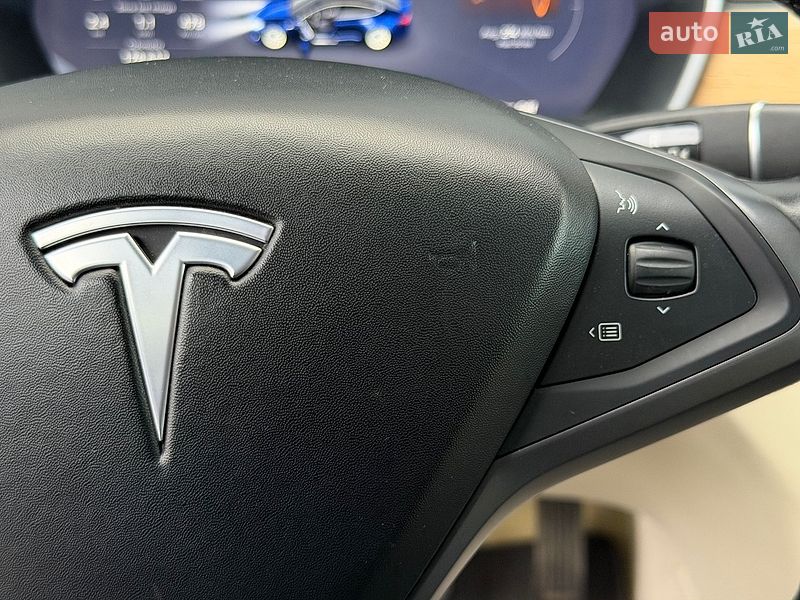Ліфтбек Tesla Model S 2018 в Києві