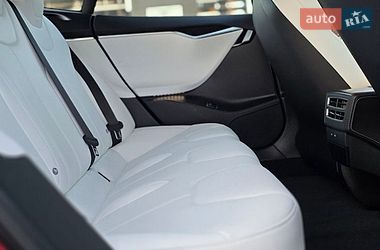 Ліфтбек Tesla Model S 2017 в Львові фото 20 Ліфтбек Tesla Model S 2017 в Львові