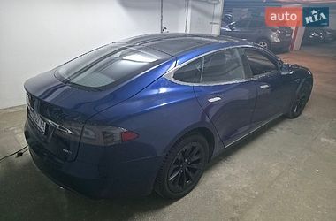 Ліфтбек Tesla Model S 2016 в Києві