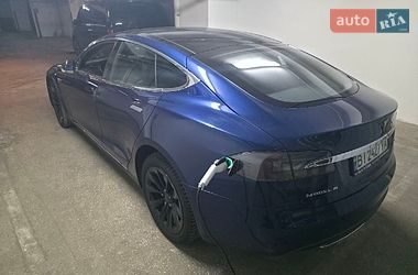 Лифтбек Tesla Model S 2016 в Киеве