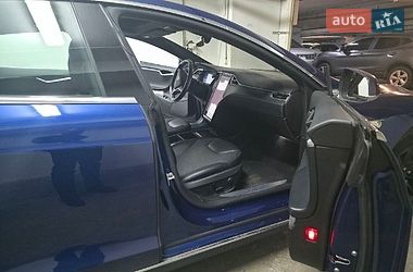 Ліфтбек Tesla Model S 2016 в Києві