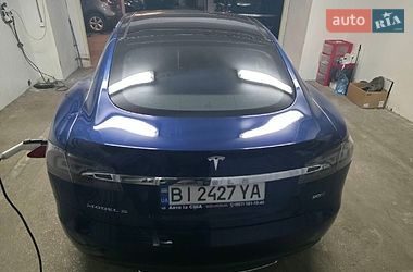 Ліфтбек Tesla Model S 2016 в Києві