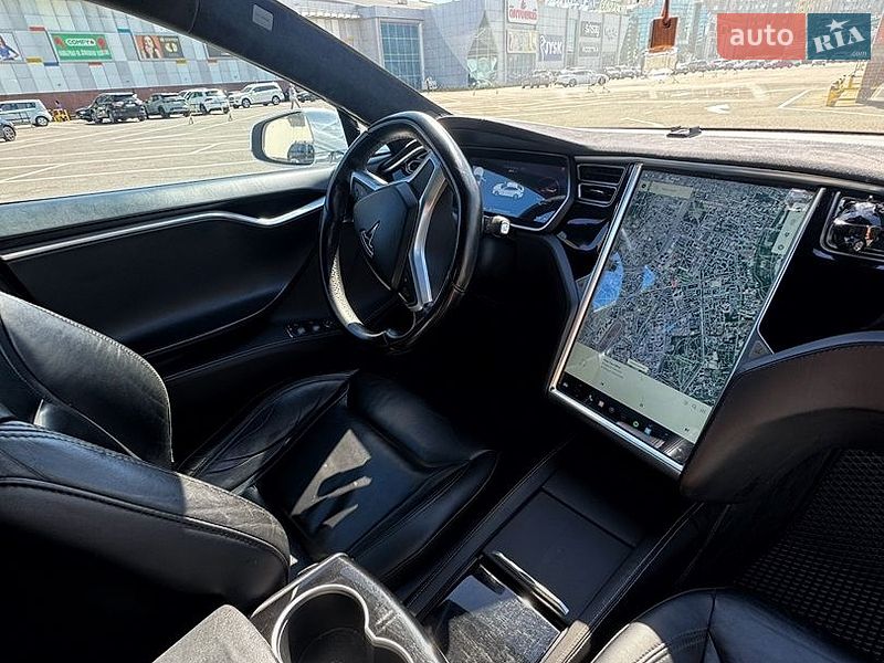 Лифтбек Tesla Model S 2015 в Одессе