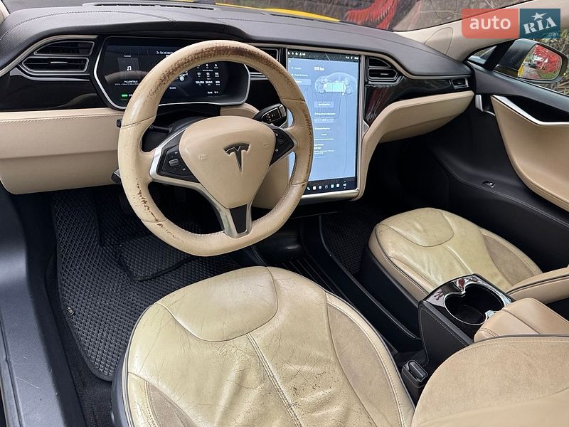 Ліфтбек Tesla Model S 2014 в Києві фото 15 Ліфтбек Tesla Model S 2014 в Києві