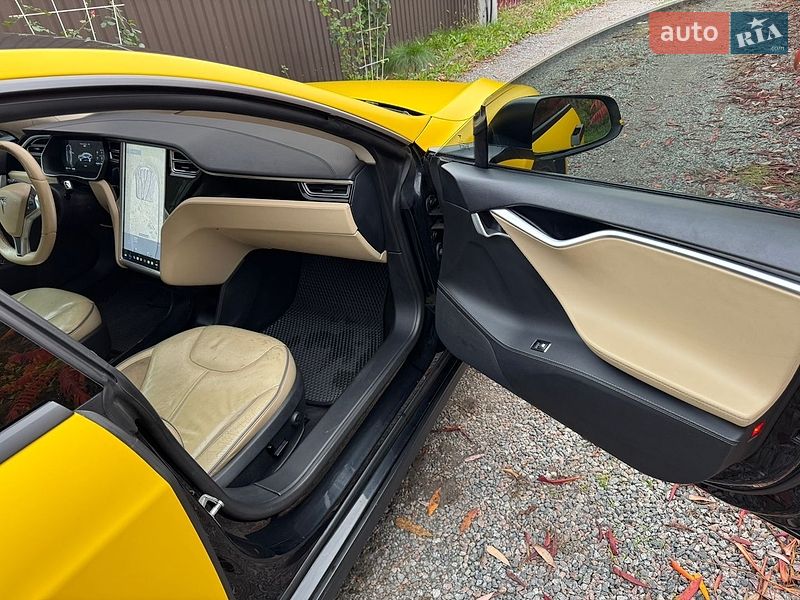 Ліфтбек Tesla Model S 2014 в Києві фото 10 Ліфтбек Tesla Model S 2014 в Києві
