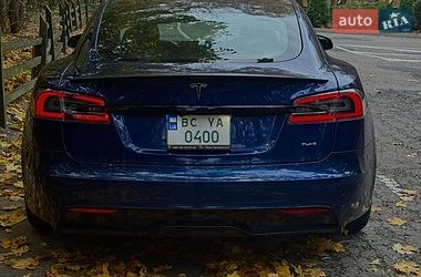 Лифтбек Tesla Model S 2022 в Киеве