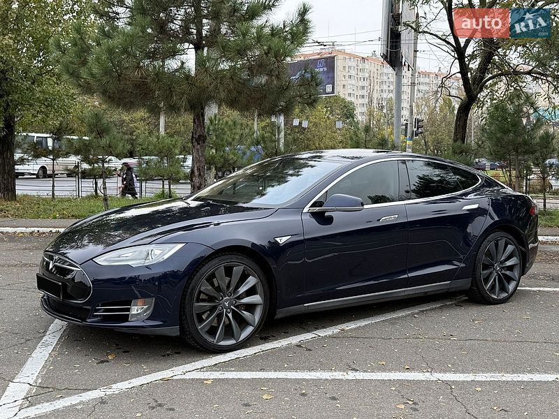 Лифтбек Tesla Model S 2013 в Одессе фото 5 Лифтбек Tesla Model S 2013 в Одессе
