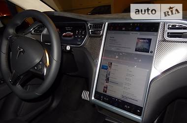 Внедорожник / Кроссовер Tesla Model X 2018 в 