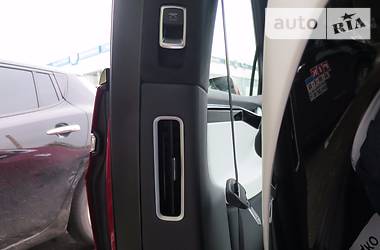 Внедорожник / Кроссовер Tesla Model X 2017 в 