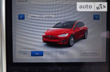 Внедорожник / Кроссовер Tesla Model X 2017 в 