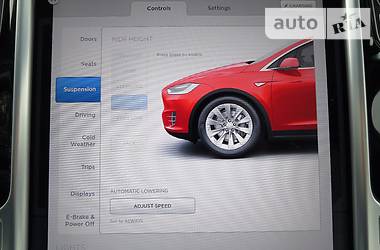 Внедорожник / Кроссовер Tesla Model X 2017 в 