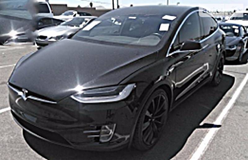 Седан Tesla Model X 2016 в Киеве