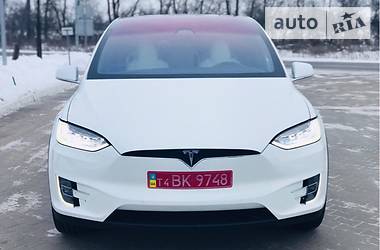 Внедорожник / Кроссовер Tesla Model X 2017 в Ровно