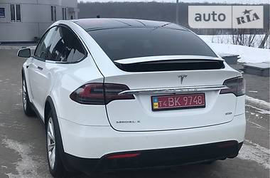 Внедорожник / Кроссовер Tesla Model X 2017 в Ровно