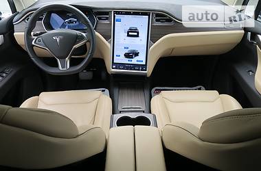 Внедорожник / Кроссовер Tesla Model X 2016 в Киеве