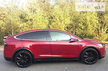 Внедорожник / Кроссовер Tesla Model X 2018 в Ровно