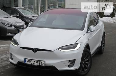 Внедорожник / Кроссовер Tesla Model X 2019 в Киеве