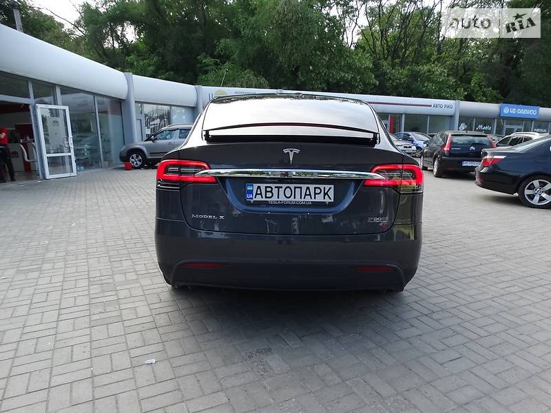 Внедорожник / Кроссовер Tesla Model X 2016 в Днепре