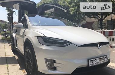 Седан Tesla Model X 2019 в Киеве