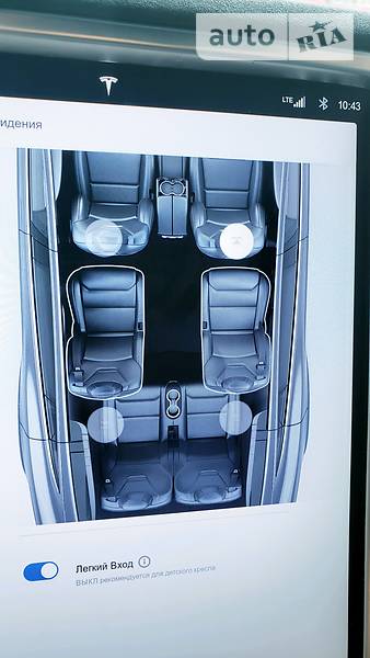 Позашляховик / Кросовер Tesla Model X 2017 в Києві