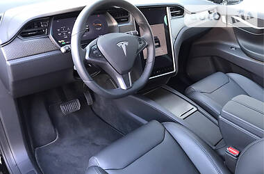 Внедорожник / Кроссовер Tesla Model X 2019 в Киеве