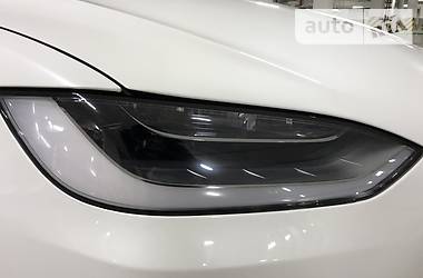 Внедорожник / Кроссовер Tesla Model X 2016 в Киеве