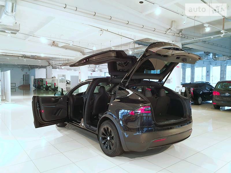 Позашляховик / Кросовер Tesla Model X 2018 в Києві фото 10 Позашляховик / Кросовер Tesla Model X 2018 в Києві
