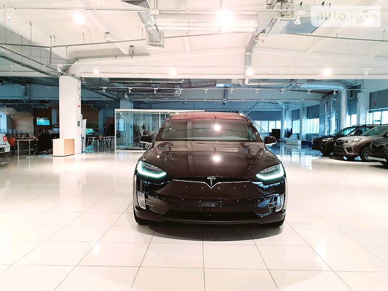 Позашляховик / Кросовер Tesla Model X 2018 в Києві фото 8 Позашляховик / Кросовер Tesla Model X 2018 в Києві