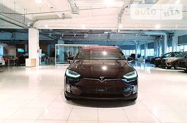 Внедорожник / Кроссовер Tesla Model X 2018 в Киеве