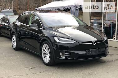 Внедорожник / Кроссовер Tesla Model X 2016 в Киеве