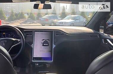 Позашляховик / Кросовер Tesla Model X 2016 в 