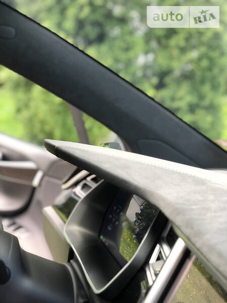 Позашляховик / Кросовер Tesla Model X 2016 в Хмельницькому