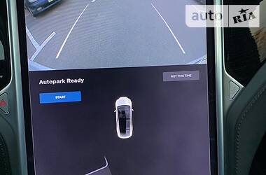 Позашляховик / Кросовер Tesla Model X 2017 в 
