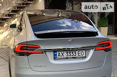 Внедорожник / Кроссовер Tesla Model X 2018 в Харькове