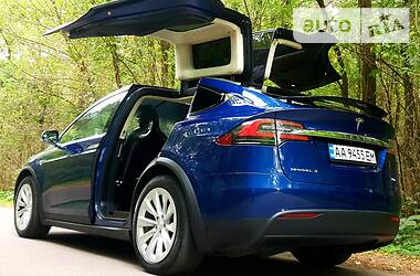 Внедорожник / Кроссовер Tesla Model X 2016 в 