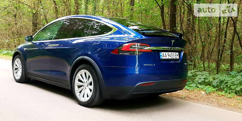 Позашляховик / Кросовер Tesla Model X 2016 в Києві