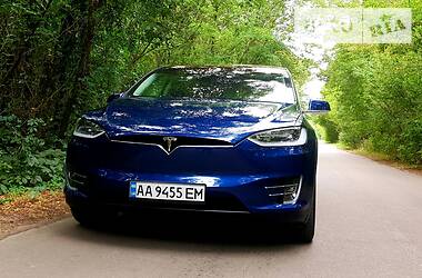 Tesla Model X 2016