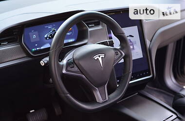 Внедорожник / Кроссовер Tesla Model X 2018 в 