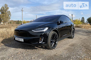 Внедорожник / Кроссовер Tesla Model X 2018 в Курахово