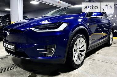 Внедорожник / Кроссовер Tesla Model X 2016 в Киеве