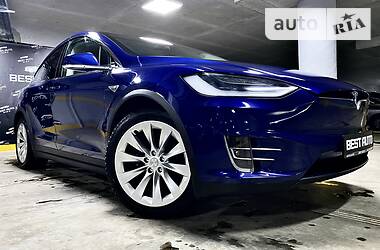 Внедорожник / Кроссовер Tesla Model X 2016 в Киеве