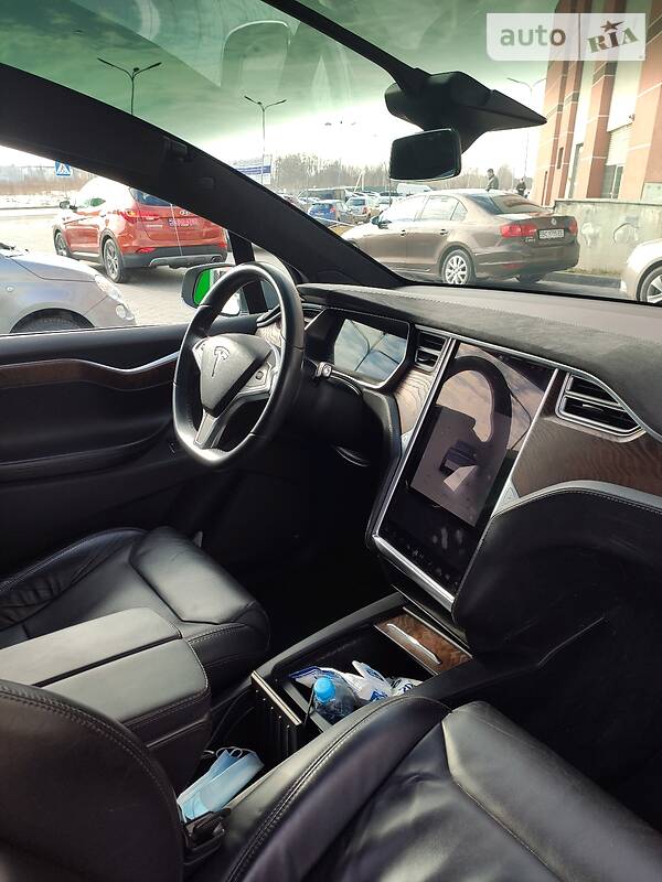 Позашляховик / Кросовер Tesla Model X 2017 в Львові фото 6 Позашляховик / Кросовер Tesla Model X 2017 в Львові