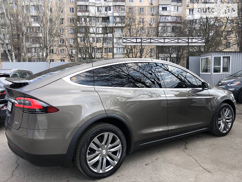 Внедорожник / Кроссовер Tesla Model X 2016 в Одессе