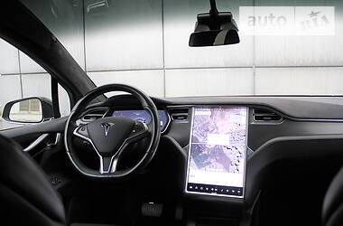 Позашляховик / Кросовер Tesla Model X 2016 в Києві